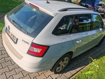 osobní automobil Škoda fabia - 4