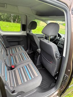 Volkswagen Caddy Tramper 2.0 TDI CR 103 kW - Originál úprava - 4