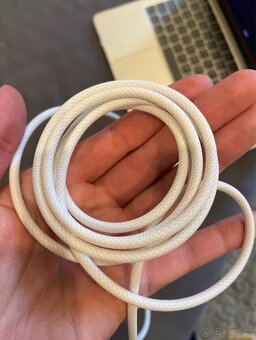MacBook Air 13” M3 CZ 2024 Hvězdně Bílý - 4