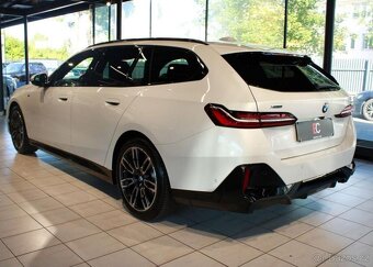 BMW Řada 5 520d xDrive Touring M Sport nafta automat - 4