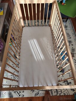 Dětská postýlka (65 x 124 cm) + matrace - 4