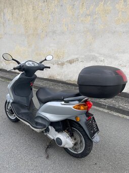 Piaggio Fly 125 - 4