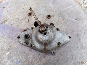 ČZ předválečná - víko motoru - 4