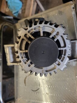 Ford alternator - 4