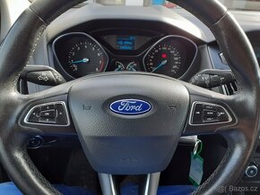 Ford Focus 1.6 benzín 77 kw 2017/9 koupeno v čr - 4