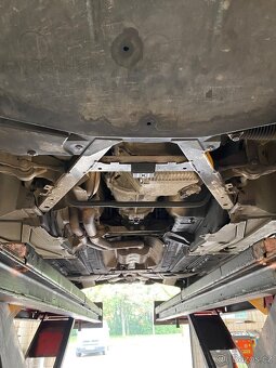 BMW E39 528i - 4