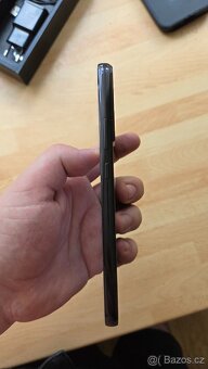 Samsung Galaxy S22+ - 4