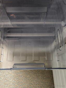 Mrazák Whirlpool - 4