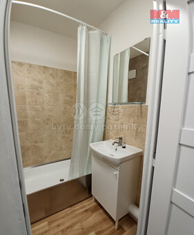 Pronájem bytu 1+kk, 28 m², Liberec, ul. Bezová - 4