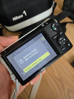 Nikon 1 J1 - 4