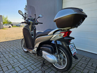 Honda SH 300 ABS - 4