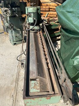 Prodáme : bruska na hoblovací nože TOS - 4
