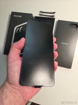 Prodám Samsung Z Flip 7, 12GB/512GB, nový, záruka do 8/2027 - 4