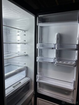 Samsung RL55VTEBG –skleněné dveře - 4