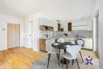 Prodej exkluzivního bytu 3+kk, 135 m² se třemi terasami - Re - 4