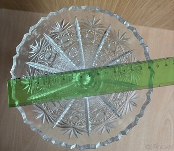 Broušená váza z olovnatého skla - 4