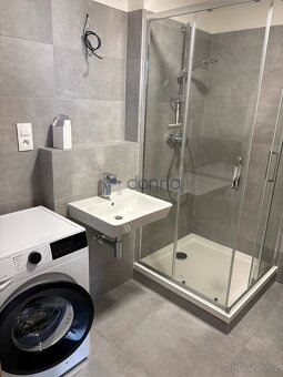 Pronájem bytu 2+kk/T, 45m² + terasa 23m2, ul. Hofbauerova, P - 4