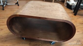 Konferenční stolek na kolečkách - 4