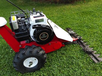 Iseki,  Lištová sekačka motor Kawasaki. - 4