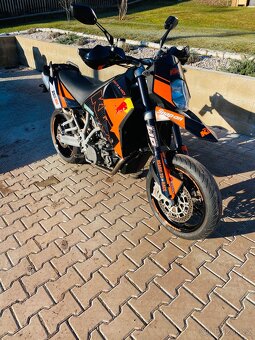 KTM 950 SUPERMOTO - 4