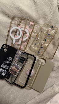 iPhone 13- 256 GB bílý - 4