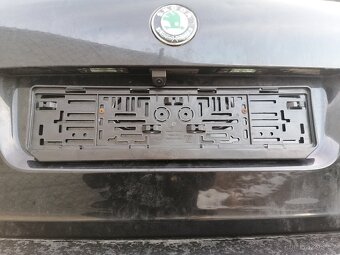 Parkovací kamera Octavia 2 / Superb 2 / Yeti / Fabia 2 - 4