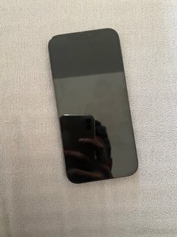 iPhone 12 Pro Max 512 GB - 84% kapacita baterie - 4