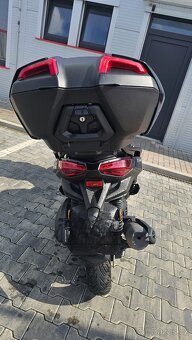 YAMAHA X-MAX TECH MAX 125 - 4