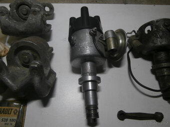 Renault 8 novy rozdelovac a dalsi dily - 4