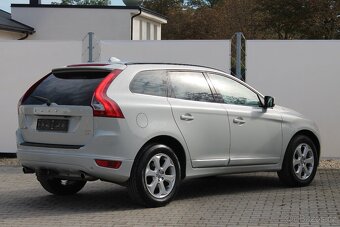 Volvo XC60 2.4D5 120kW AWD Automat+Navi+Kamera+Tažné - 4