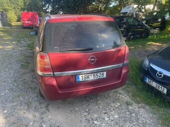 Zafira b - 4