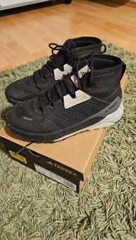 Trekingové voděodolné boty Adidas Terrex Mid 33,5 - 4