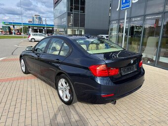BMW Řada 320i 135kW - 4