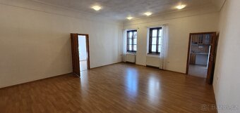 Pronájem bytu 2+1, 86 m2, v Jindřichově Hradci - 4