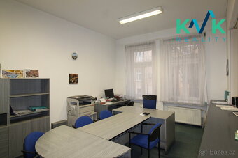 Pronájem nebytového prostoru, vhodného např. pro kancekáře,  - 4