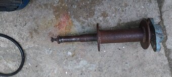 Prodám motor, převodovkou, na vrátek - 4