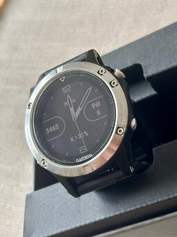 GARMIN fenix 5 Silver + 6 řemínků - 4