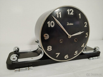 funkcionalistické hodiny Junghans - 4