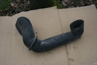 Trubka vzduchová Mercedes Sprinter 312D, 212D, 412D - 4