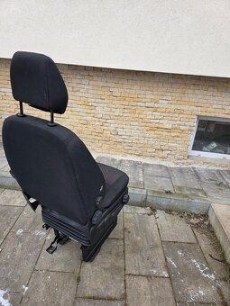 Sedadlo spolujezdce Iveco Daily odpružené - 4