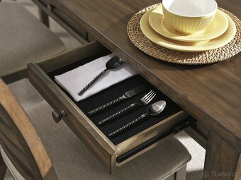 Luxusní jídelna v rustikálnim stylu - 4