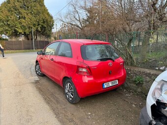 Toyota Yaris - 4