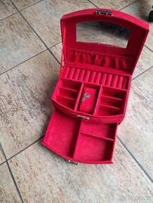 Semišová šperkovnice se šuplíkem - 4