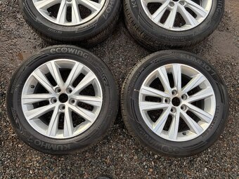 Original letní kola Volkswagen 5x100 6J ET40 185/60 R15 - 4