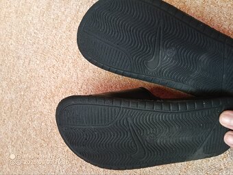 Pantofle zn."NIKE" vel."32" - 4