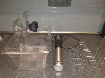 Sous vide Lauben včetně plastové nádoby a držáků - 4