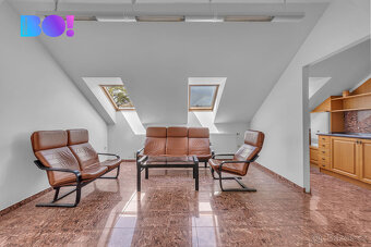 Pronájem komerčních prostor 414 m², kanceláří, bytu 3+1, ul. - 4