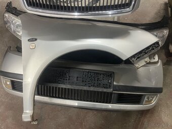 Škoda Fabia 9102 stříbrná kapota nárazník blatník dveře - 4