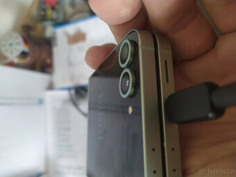 Samsung z flip 6 , 3x pouzdro , 12 GB RAM, 256 GB úložiště - 4