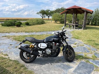 YAMAHA - XJR 1300 - 4